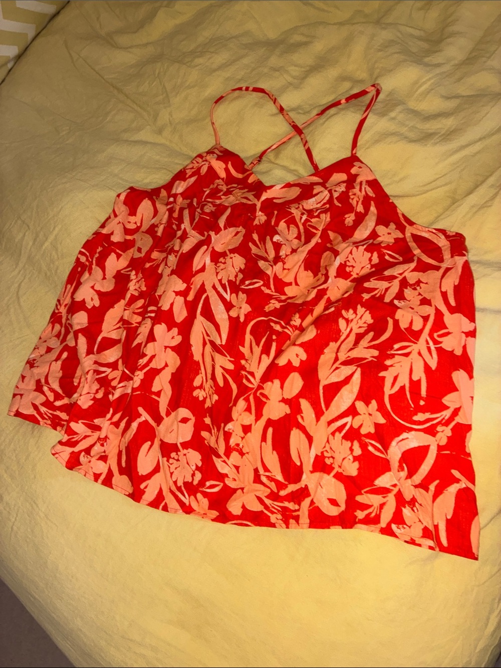Women’s Red Floral Spaghetti Strap Tank Top